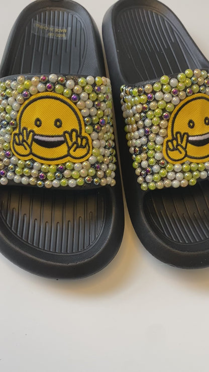 HI EMOJI BLACK AND YELLOW SLIDES