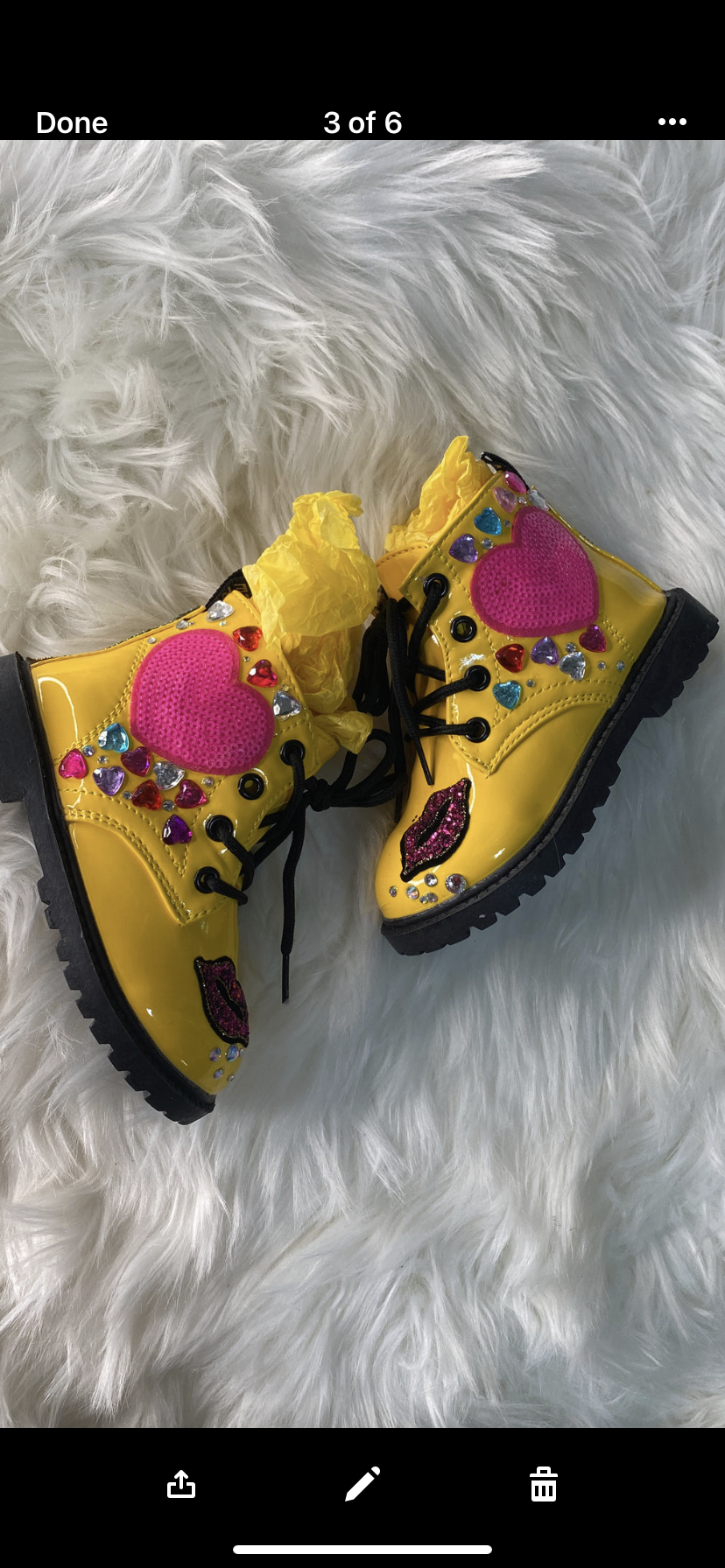 HEARTS AND LOVE YELLOW GIRL BOOTS