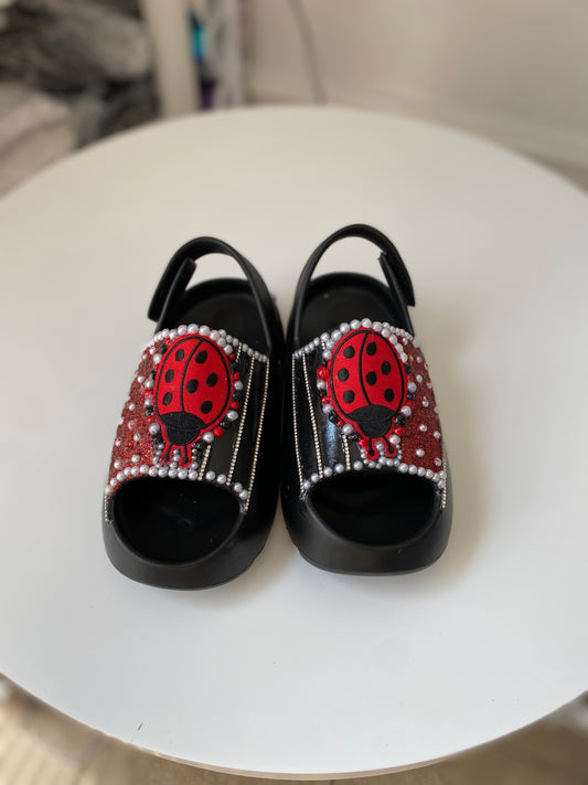 GIRLS LADY BUG SLING BACK SLIDES